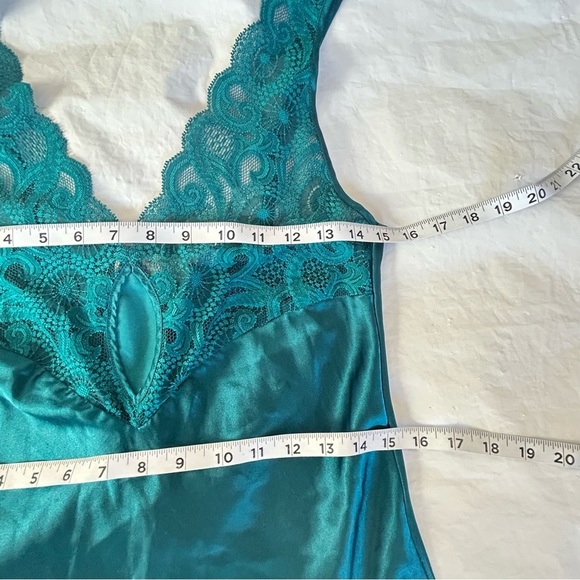 VICTORIAS SECRET VTG Gold Label Satin Green Maxi Nightgown Slip Dress Size S - Picture 12 of 13